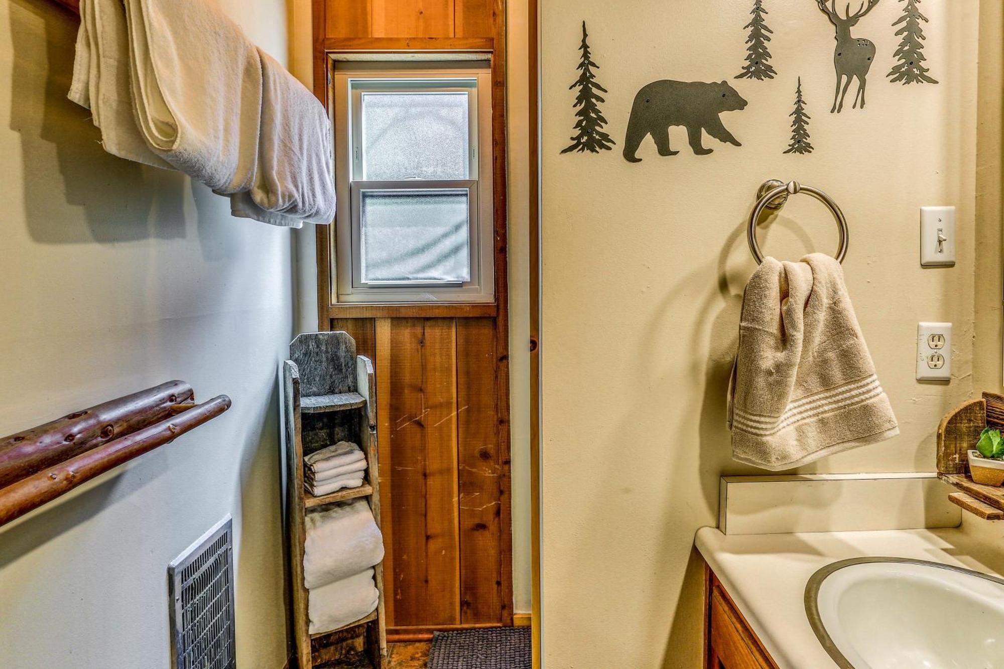 Cozy Bears Hideaway Cabin About 3 Mi To Shaver Lake! Экстерьер фото
