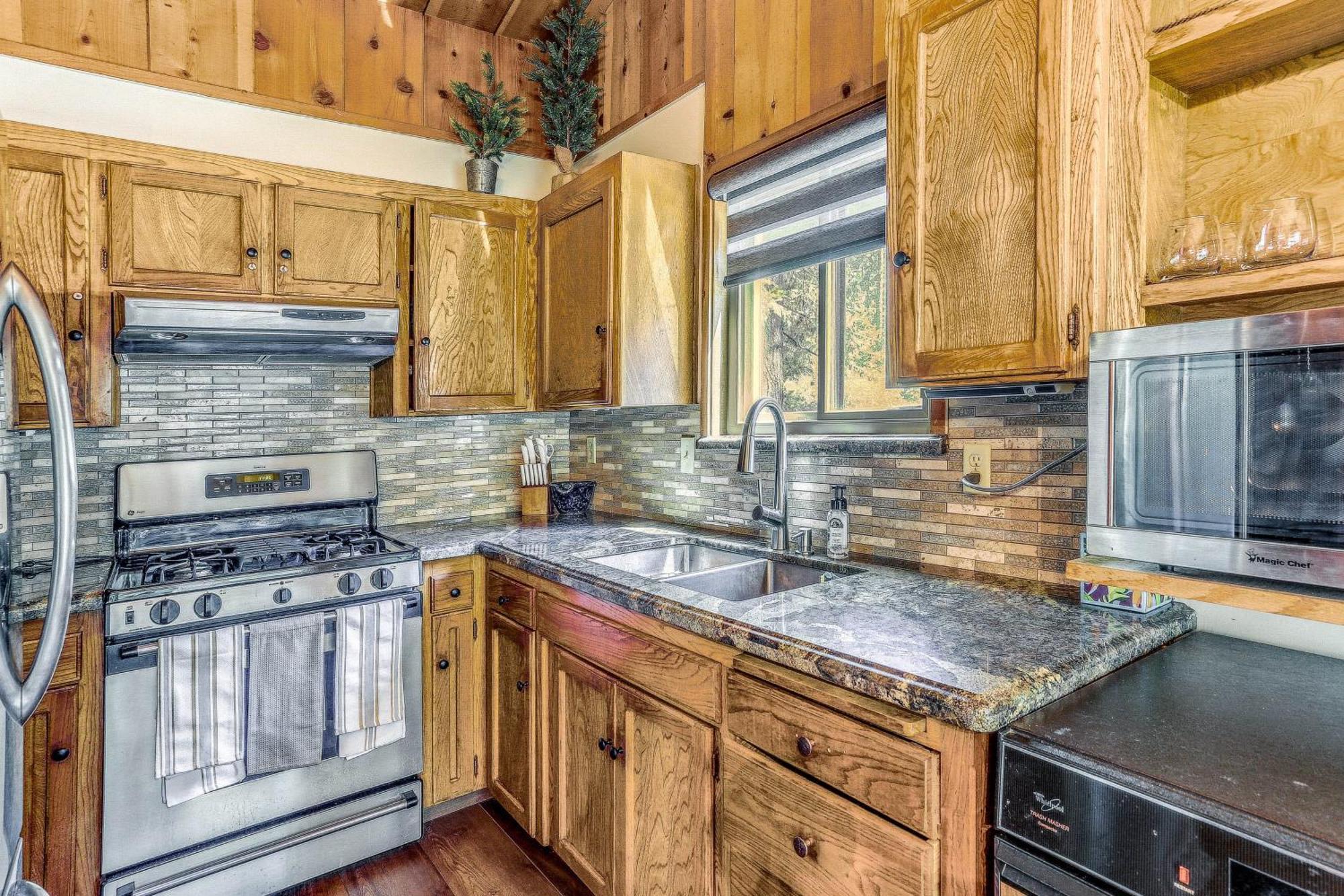 Cozy Bears Hideaway Cabin About 3 Mi To Shaver Lake! Экстерьер фото