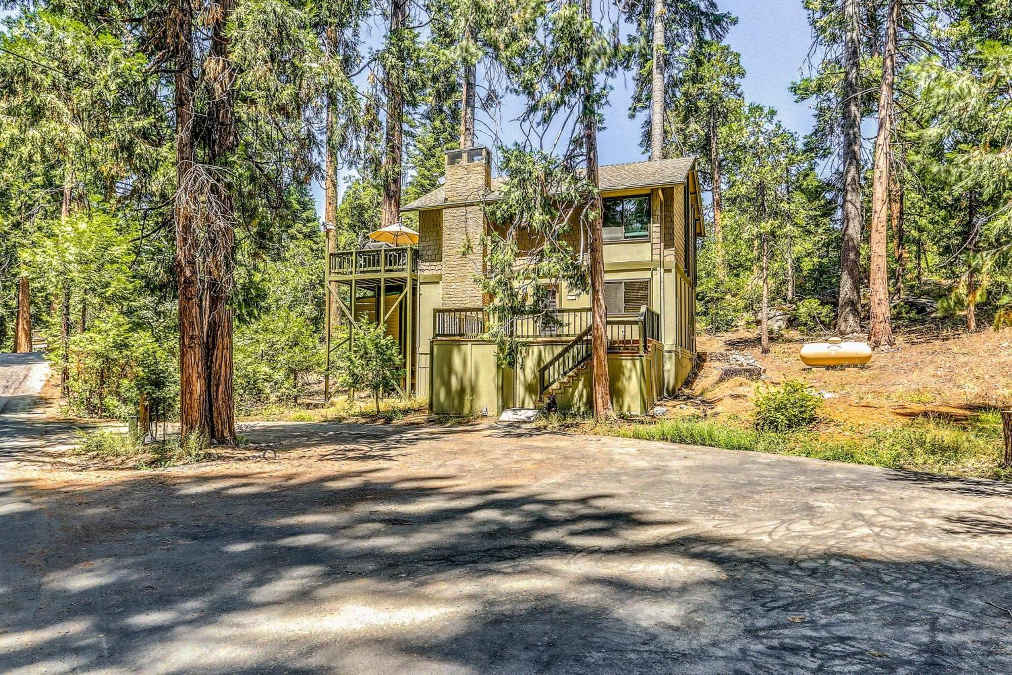 Cozy Bears Hideaway Cabin About 3 Mi To Shaver Lake! Экстерьер фото