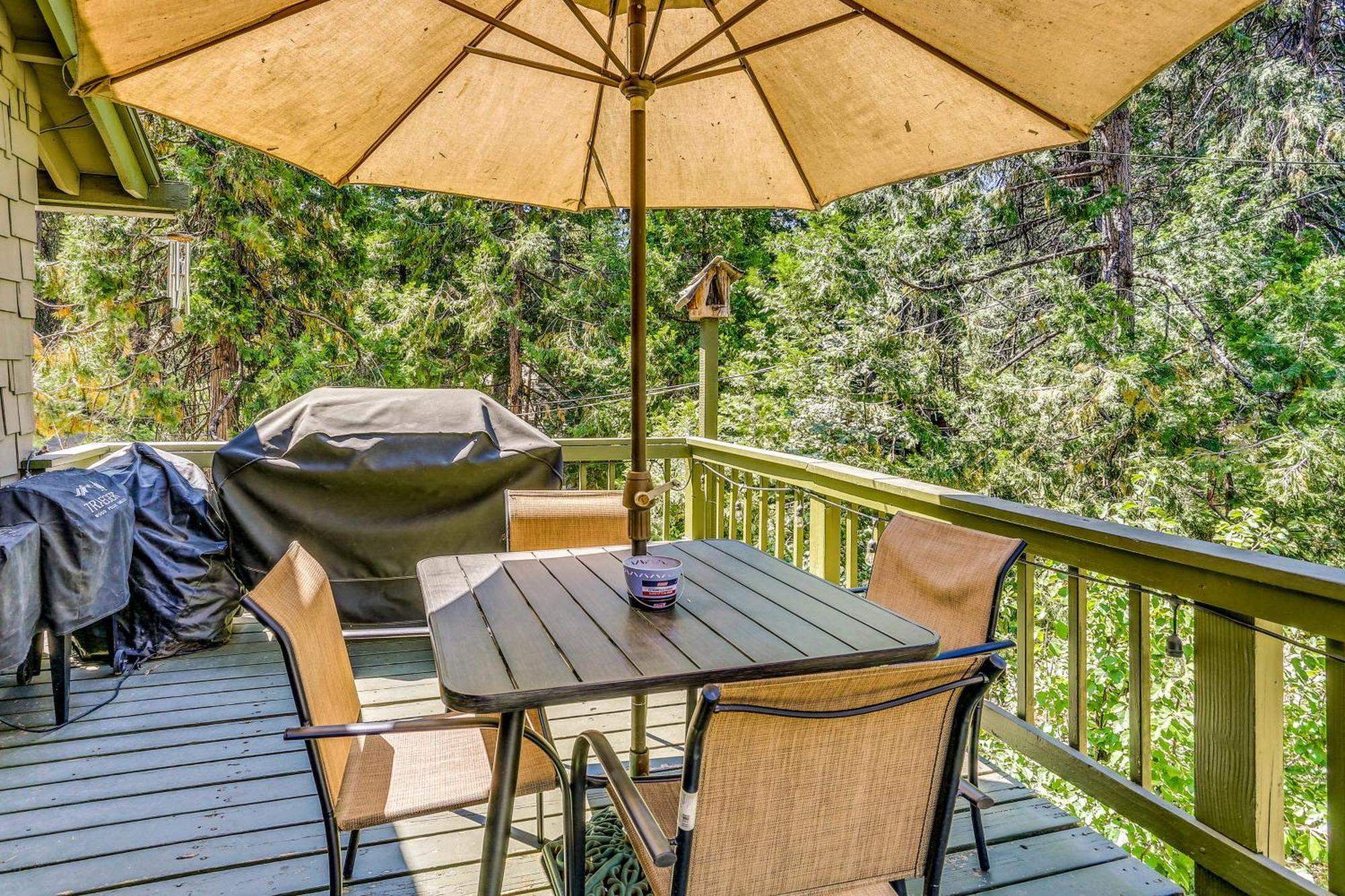 Cozy Bears Hideaway Cabin About 3 Mi To Shaver Lake! Экстерьер фото